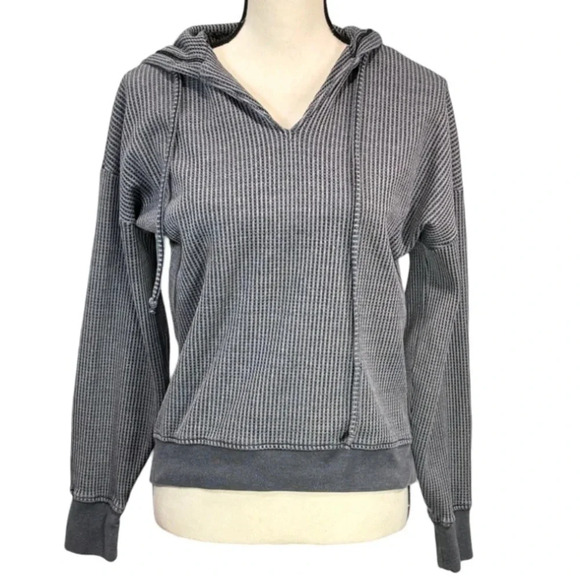 Threadgrit Hooded Sweater - Picture 1 of 4